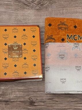 MCM Visetos Embroidered Logo Face Towel -